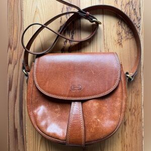 Vintage 90s Cole Haan leather saddle bag purse